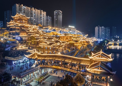 湖北宣恩：“四权融合”整体出让组合包拍出1.6亿元