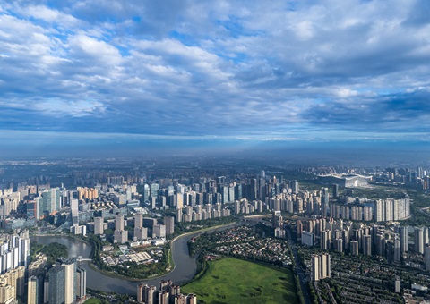 全链条助力城市开展与耕地；！！《成都会暂时用地治理步伐》正式施行