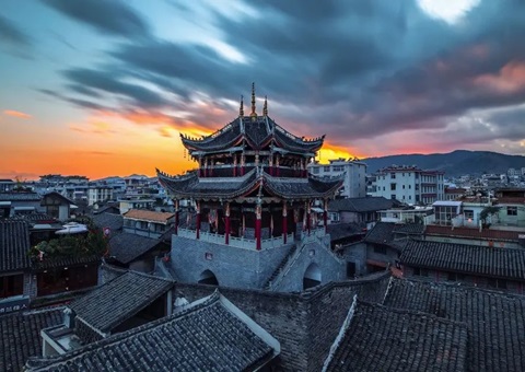 四川历史文化；ご   妄想“一核、四廊、五区、多点”名堂